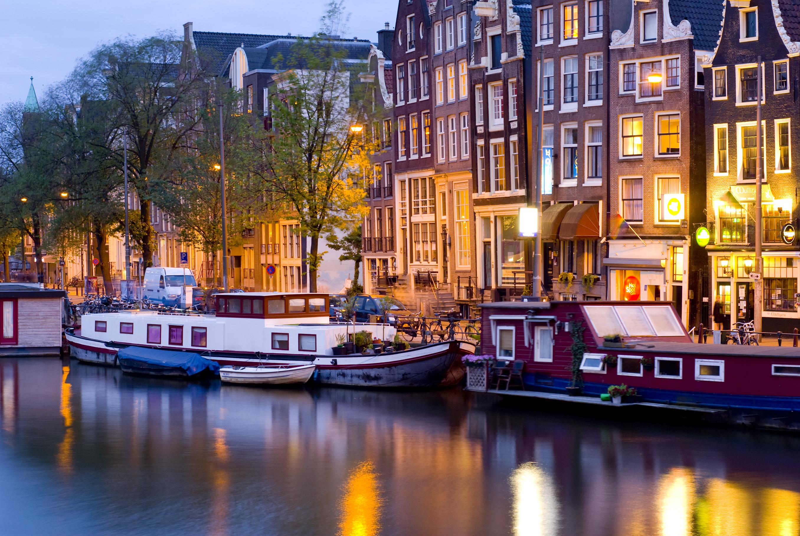 Amsterdam. Голландия Амстердам. Амстердам столица Амстердам столица. Амстердам Стокгольм. Королевство Нидерланды Амстердам.