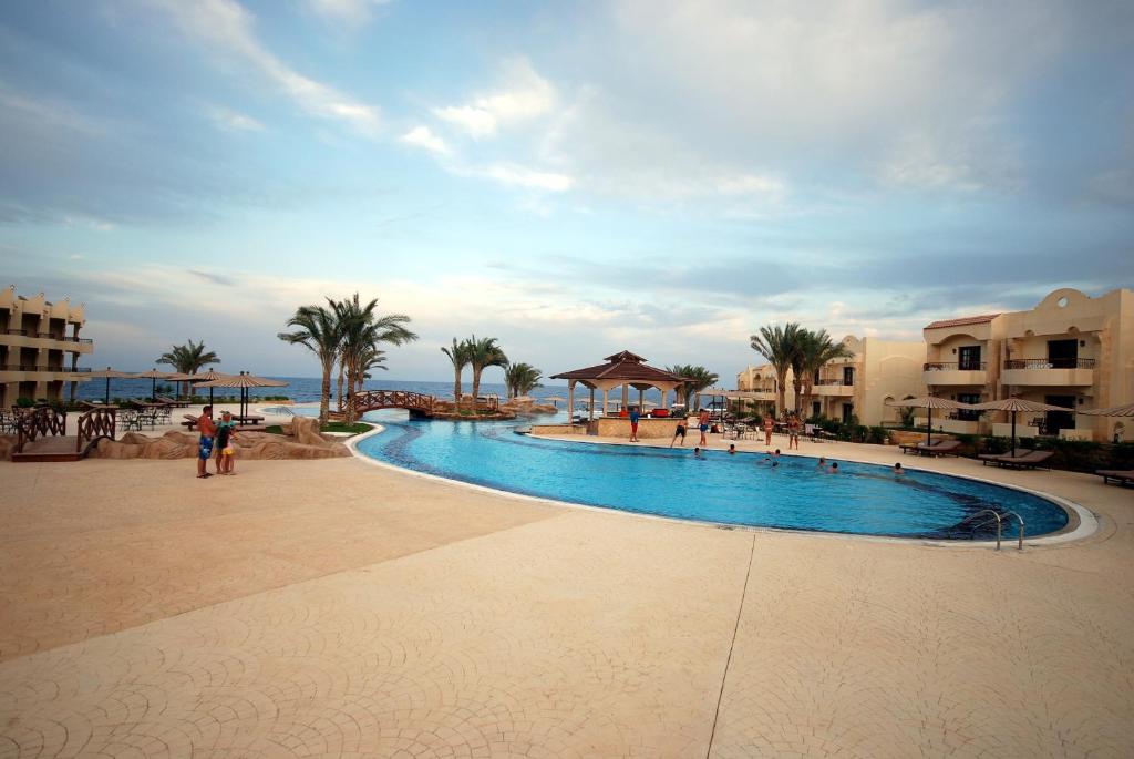 Life resorts coral hills 4. Эль Кусейр Египет. Египет Марса Алам отели. Coral Hills 4*. Coral Hills Resort 3*.