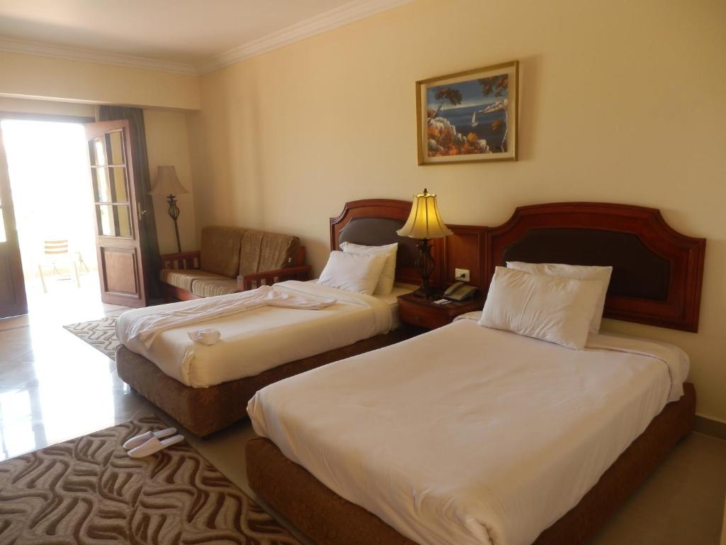 Life resorts coral hills 4. Coral Hills Resort. Корал Хиллс 4 звезды. Coral Hills Resort 4*. Coral Hills Resort 4 Шарм-Эль-Шейх.