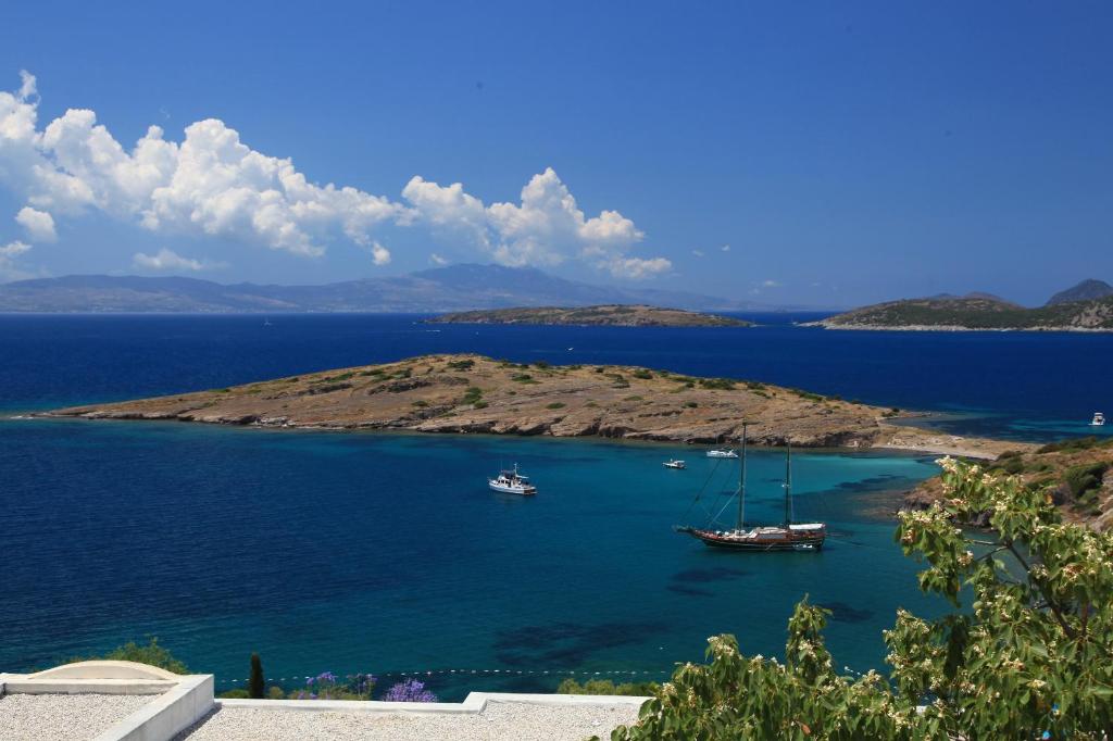 Отель Bodrum Bay Resort