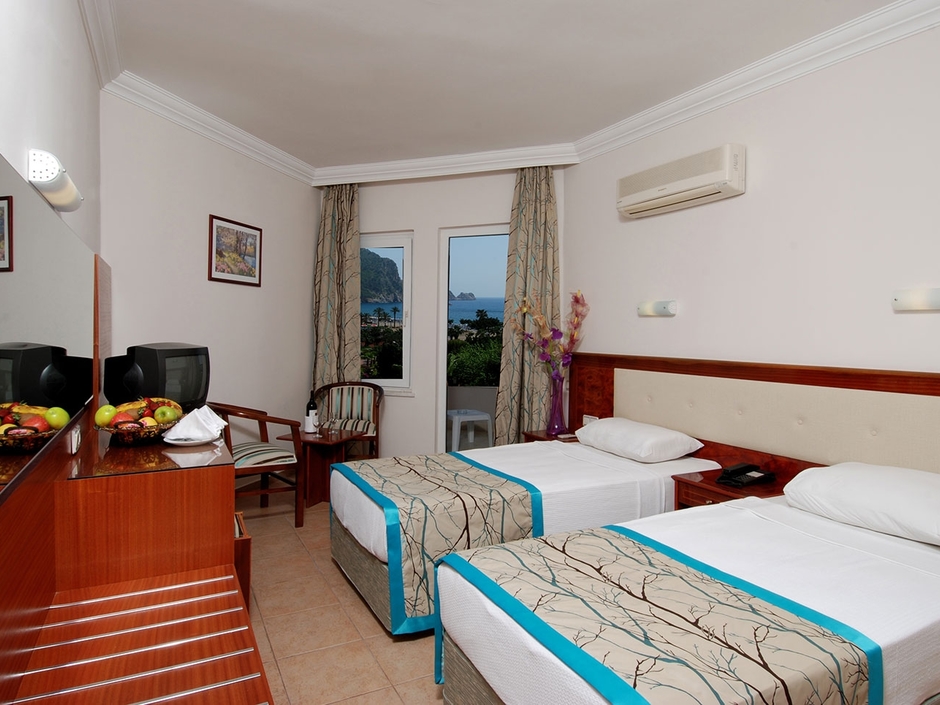 Фото отеля Hatipoglu Beach Hotel 3* (Турция, Аланья)