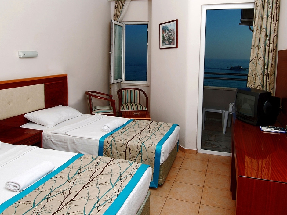 Фото отеля Hatipoglu Beach Hotel 3* (Турция, Аланья)