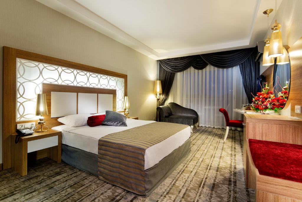 Justiniano Deluxe Resort 5* (Турция, Аланья) - цена, фото и описание отеля