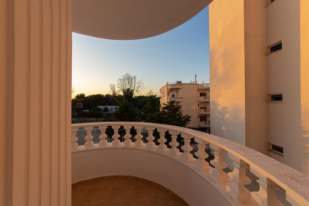 Esal Hotel 4 Албания Дуррес