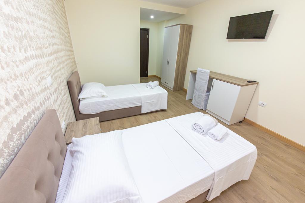 Esal Hotel 4 Албания Дуррес