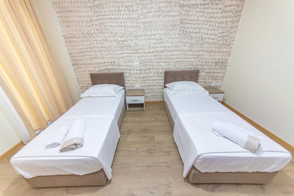 Esal Hotel 4 Албания Дуррес