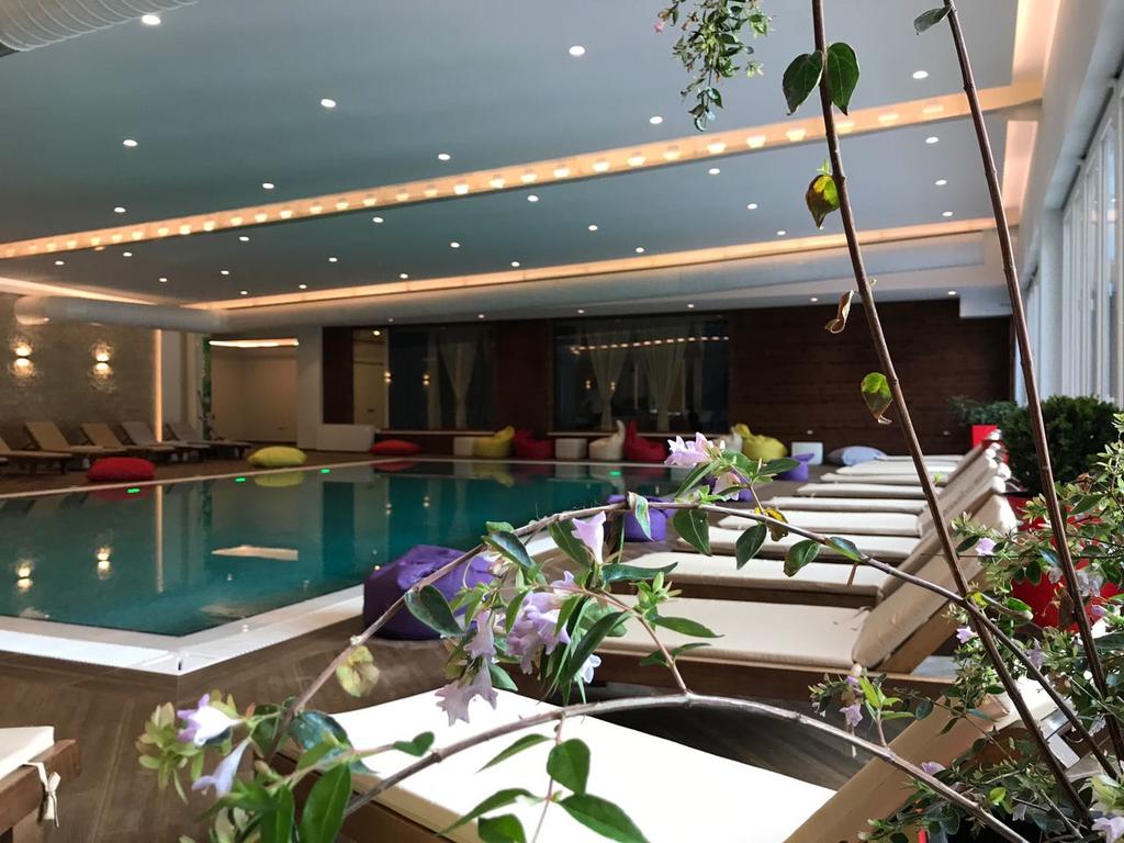Sandy Beach Resort 4 Албания
