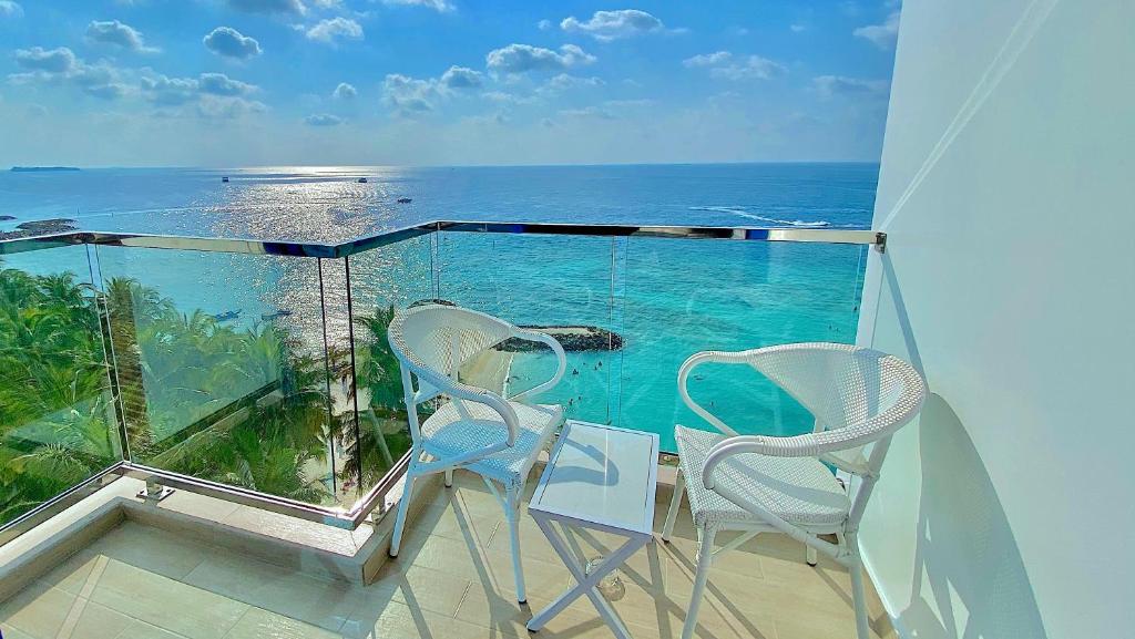 Kaani Beach Hotel Мальдивы