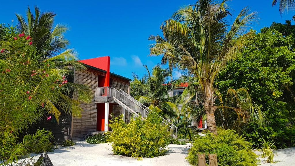 Barefoot Eco Hotel Мальдивы
