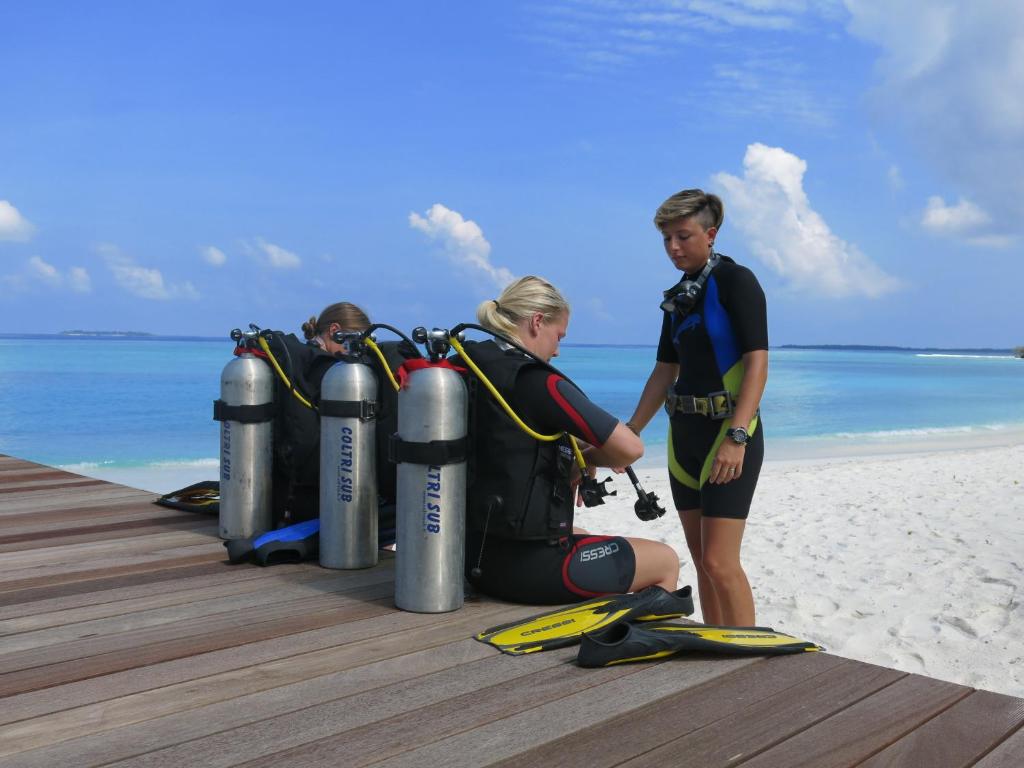Barefoot Eco Hotel Мальдивы